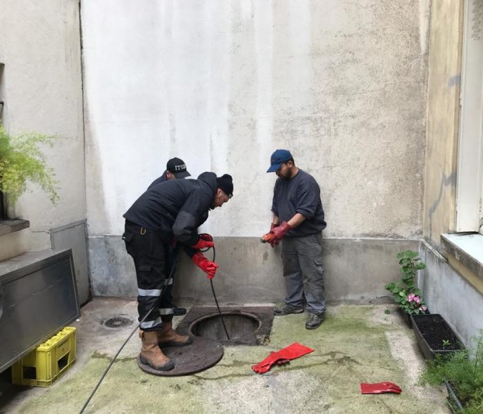 Intervention débouchage Île-de-France efficace